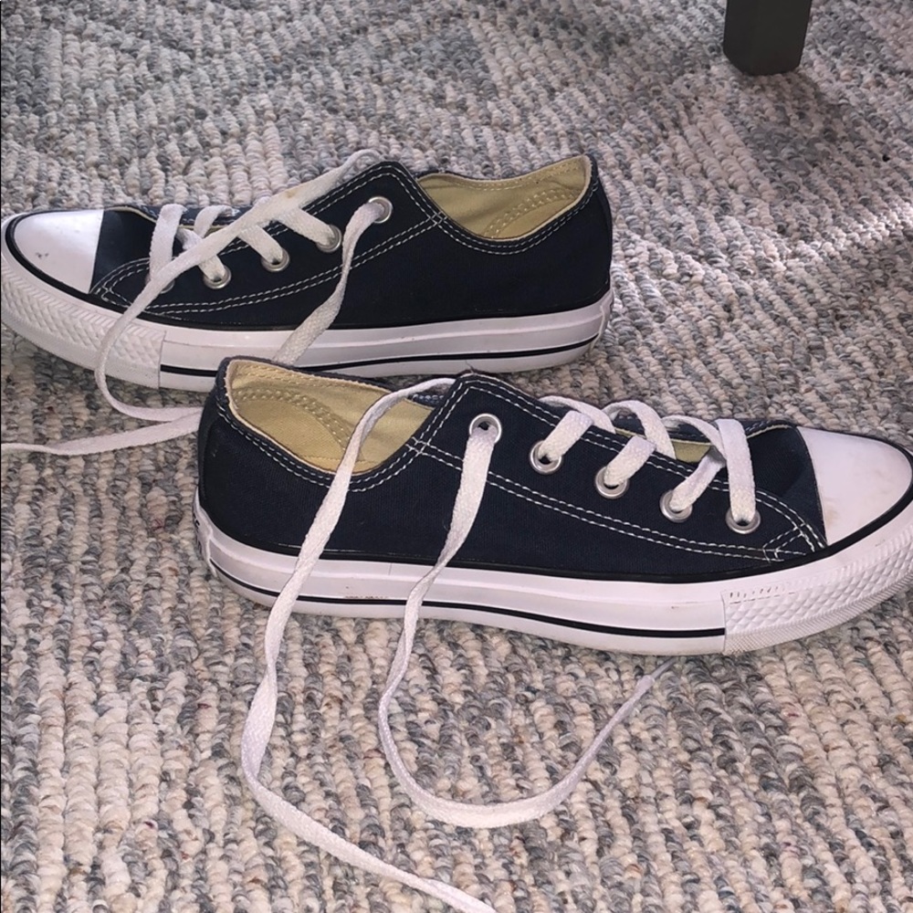 Converse - Picture 3 of 5
